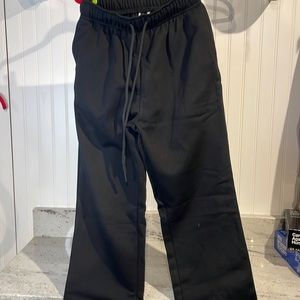 NWT Automet black oversized straight leg sweatpants with pockets!!!